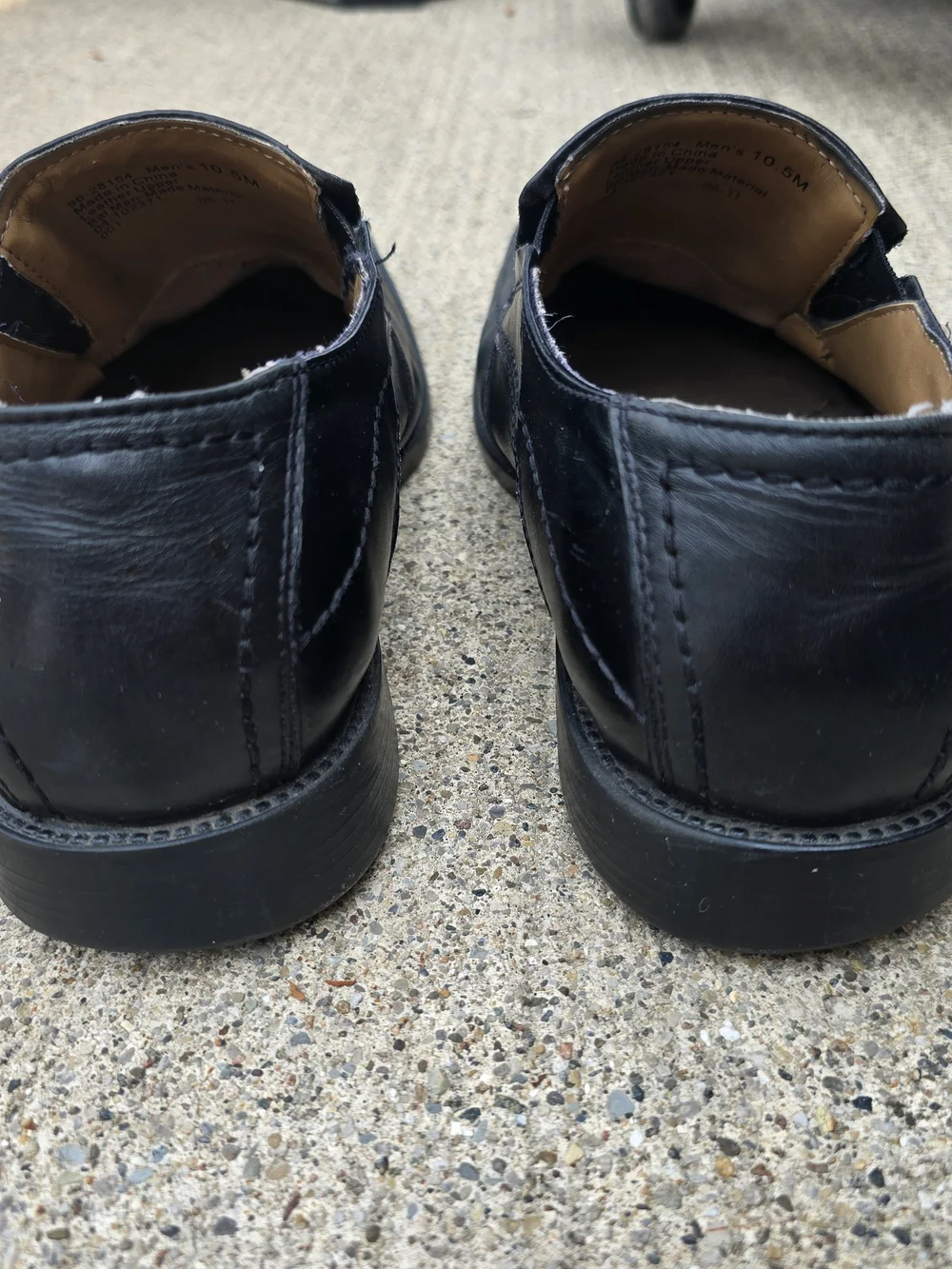 Chaps Men’s Black Slip-On Leather Dress Shoes - Size 10.5